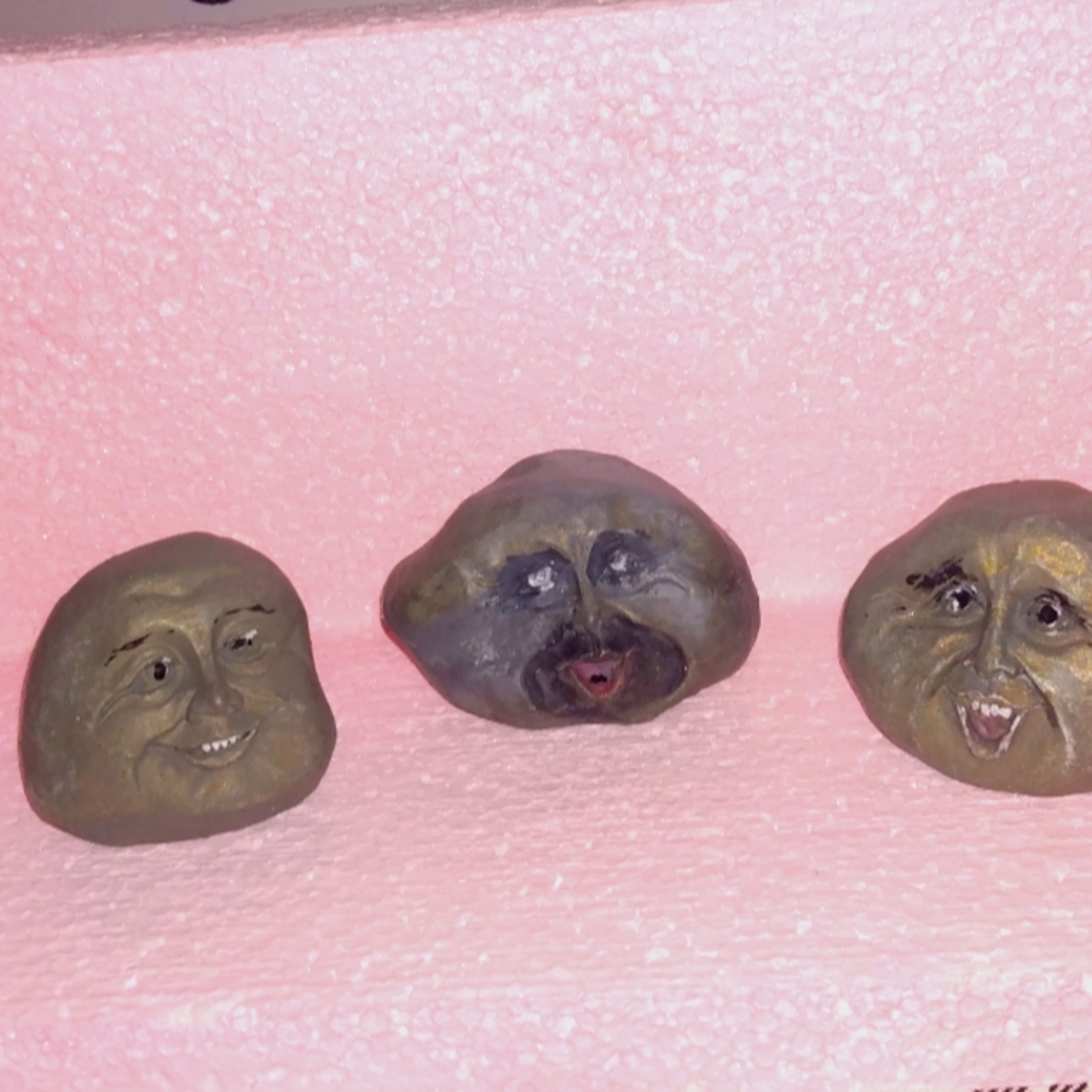 3 stoners literally 3 stones faces